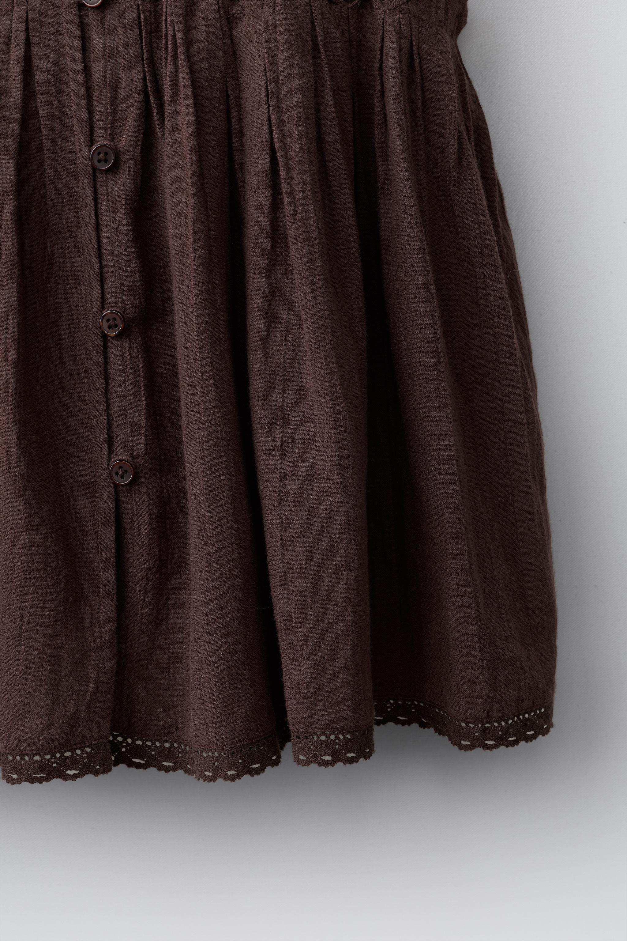 BLOUSE DENTELLE ET PLIS NERVURÉS